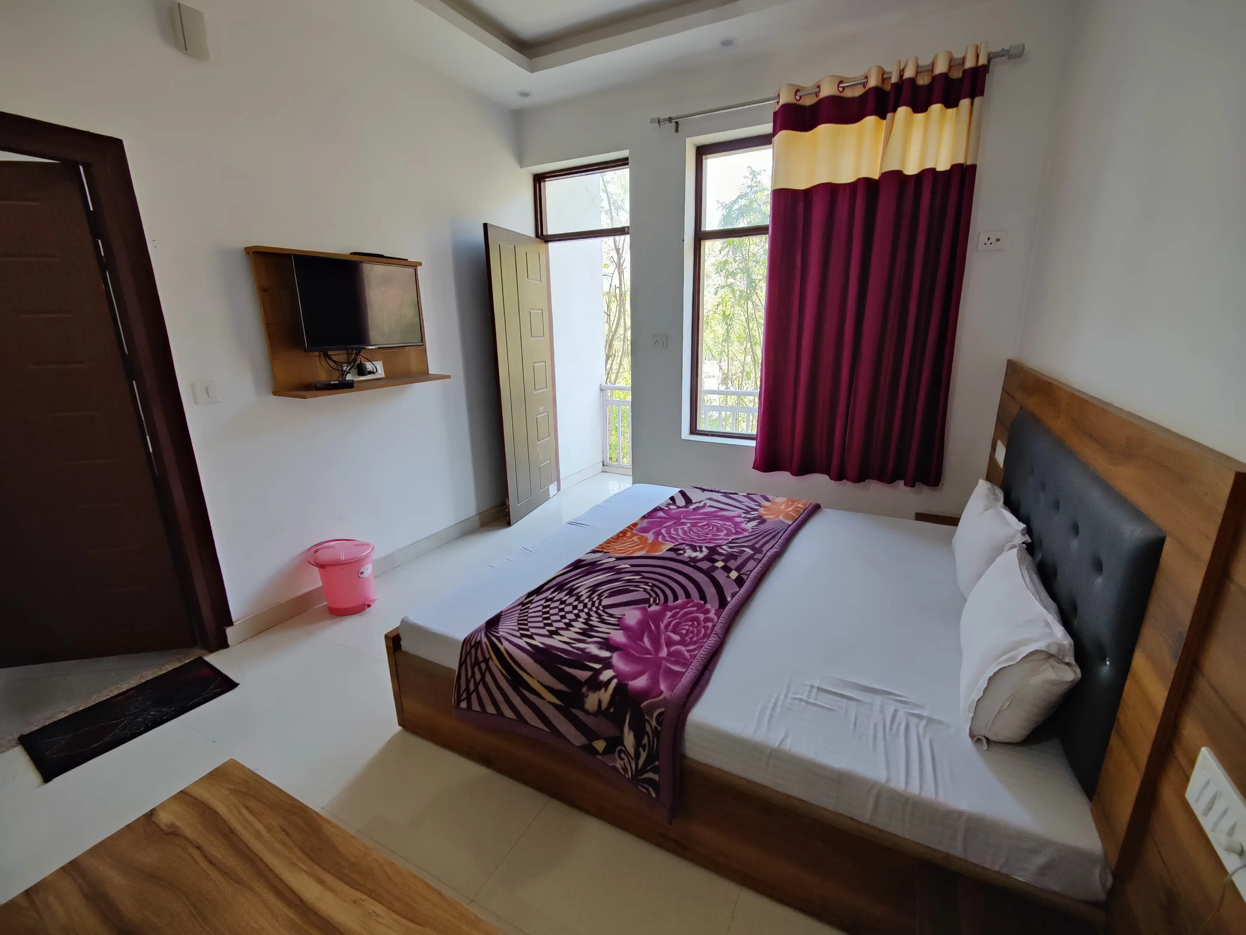 Alaknanda Motel And Restaurant Rudraprayag [Air Conditioning Unit Inside The Room]