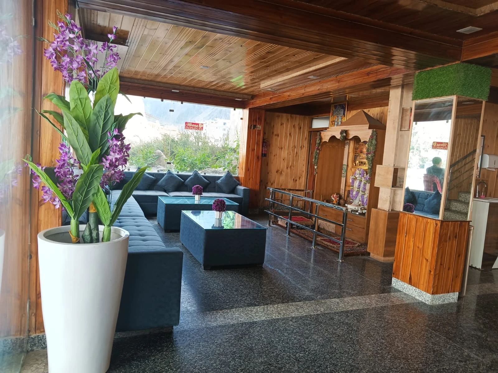 Hotel New Urvashi Badrinath [Reception Area]