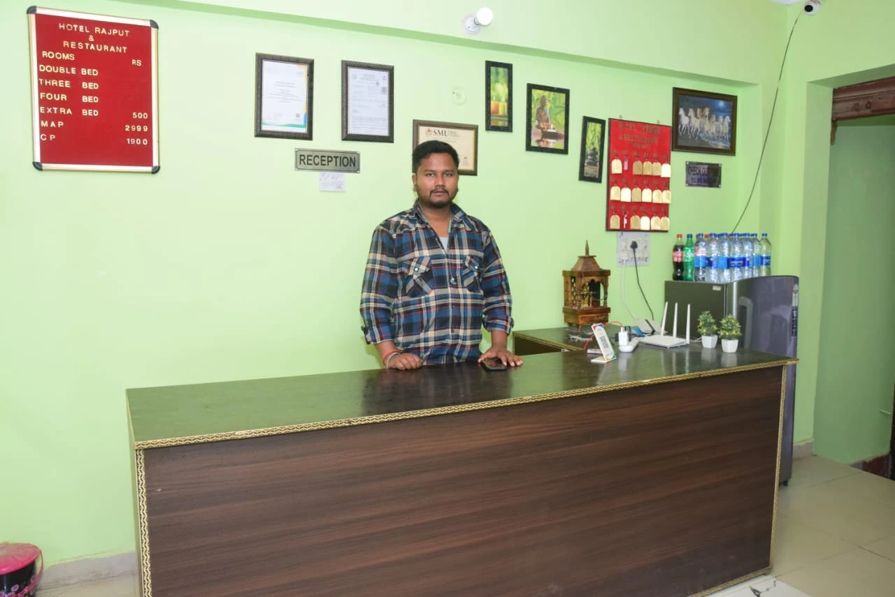 Hotel Rajput And Restaurants Pipalkoti [Reception]