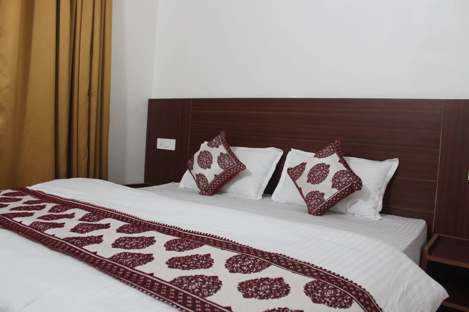Harela Inn Pipalkoti Pipalkoti [Air Conditioning Unit For Room Temperature Control]