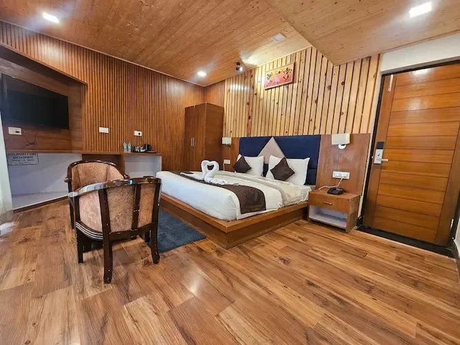 Hotel Yoga Badrinath Badrinath [Air Conditioning Unit Inside The Room]